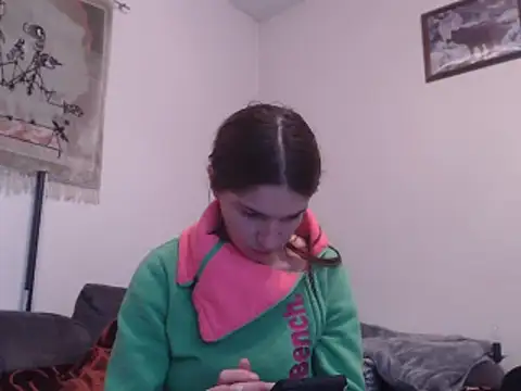 Geile-Luna online show from November 2025 05:47:01 PM