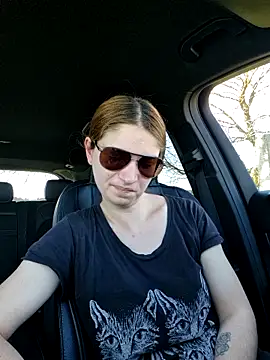 Geile-Luna online show from April 2026 02:22:01 PM