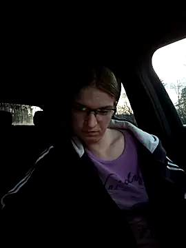 Geile-Luna online show from April 2026 06:10:01 PM