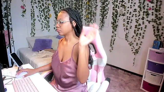 violeta milleer online show from March 2026 06:25:01 PM