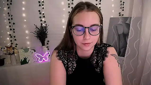 SweetPrincess  online show from September 2025 05:42:01 AM