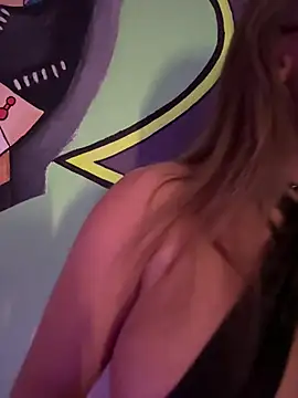 Snapshot of TamaraSavage chatting on February 2026 10:55:02 AM TamaraSavage online show from February 2026 10:55:02 AM