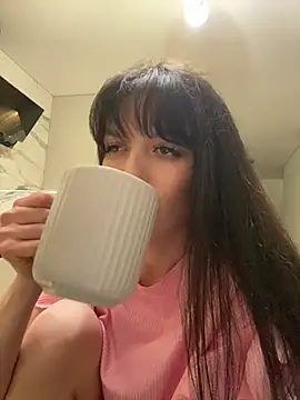 little belucci online show from March 2026 04:57:01 PM