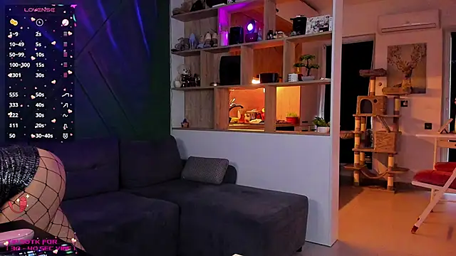 Snapshot of _alleyesonme_ chatting on February 2025 01:30:02 PM  alleyesonme  online show from February 2025 01:30:02 PM