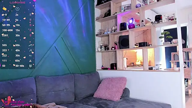 Snapshot of _alleyesonme_ chatting on March 2025 12:02:02 PM  alleyesonme  online show from March 2025 12:02:02 PM