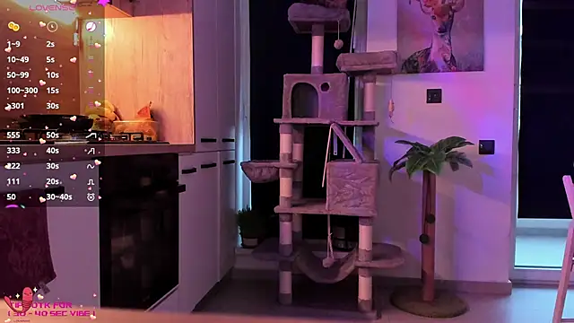 Snapshot of _alleyesonme_ chatting on March 2025 02:56:01 PM  alleyesonme  online show from March 2025 02:56:01 PM