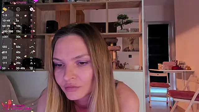 Snapshot of _alleyesonme_ chatting on March 2025 04:18:02 PM  alleyesonme  online show from March 2025 04:18:02 PM