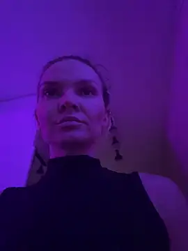 Snapshot of _alleyesonme_ chatting on October 2025 03:29:01 PM  alleyesonme  online show from October 2025 03:29:01 PM