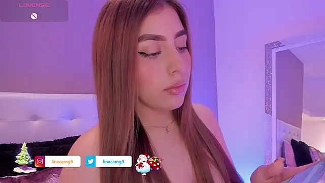 MaddyyLennon online show from December 2024 02:43:02 PM