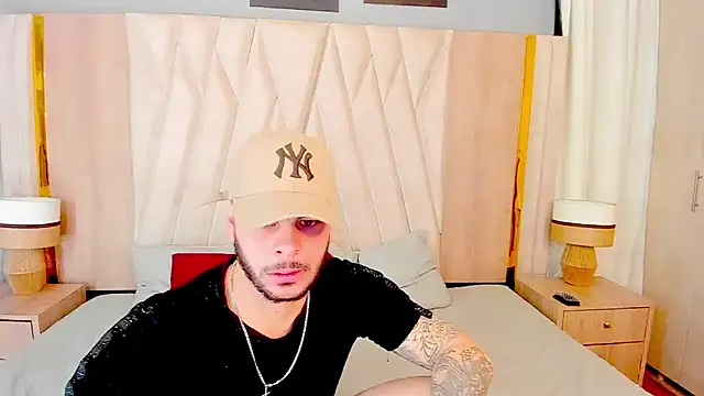 hottstuffx69 online show from November 2025 02:54:01 AM