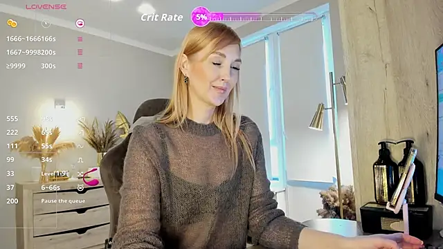 Snapshot of HotyPlays chatting on May 2026 11:04:01 AM HotyPlays online show from May 2026 11:04:01 AM