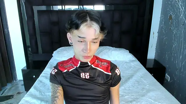 AndyWiilliams online show from December 2024 09:17:01 PM