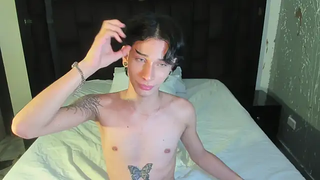 AndyWiilliams online show from January 2025 12:00:01 AM