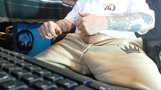 faded206 online show from November 2025 03:14:02 PM