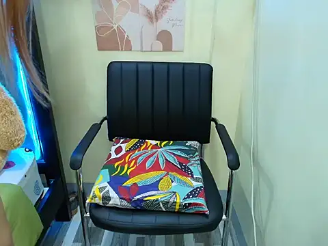 Snapshot of Skinny_regie99xxx chatting on October 2025 11:23:01 PM Skinny regie99xxx online show from October 2025 11:23:01 PM