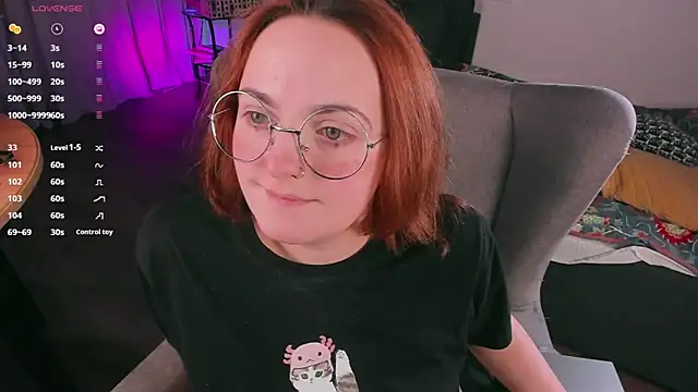 Snapshot of Alice_CutePerv chatting on December 2024 05:42:01 PM Alice CutePerv online show from December 2024 05:42:01 PM