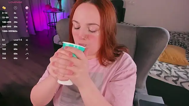 Snapshot of Alice_CutePerv chatting on January 2025 08:56:02 PM Alice CutePerv online show from January 2025 08:56:02 PM