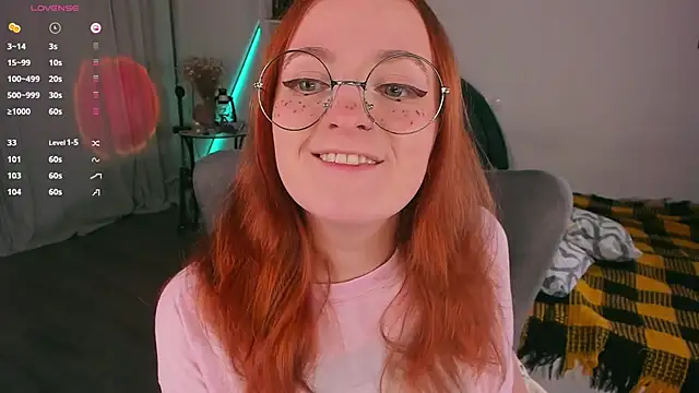 Snapshot of Alice_CutePerv chatting on November 2025 07:12:01 PM Alice CutePerv online show from November 2025 07:12:01 PM