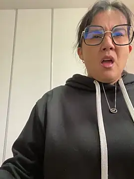 SWEETLILY18 online show from February 2025 02:26:01 PM