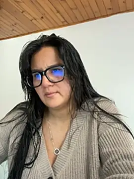 SWEETLILY18 online show from April 2026 12:33:01 PM