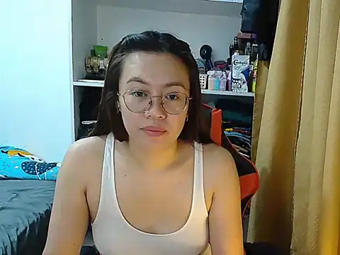 crizzybel online show from February 2026 10:03:01 PM