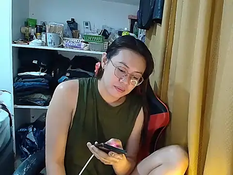 crizzybel online show from February 2026 06:09:01 PM