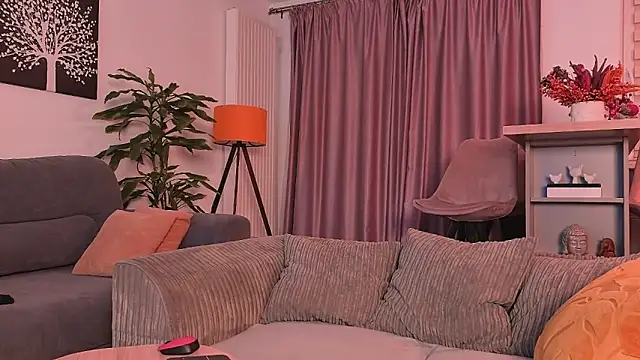 MayaCroft online show from November 2025 06:23:02 PM