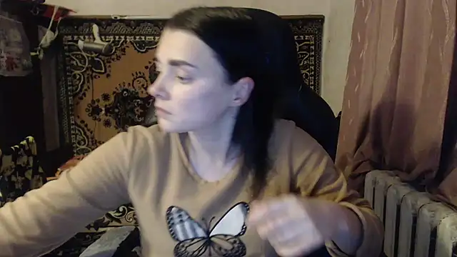 Snapshot of AlisaLaDiva chatting on December 2024 08:33:02 PM AlisaLaDiva online show from December 2024 08:33:02 PM