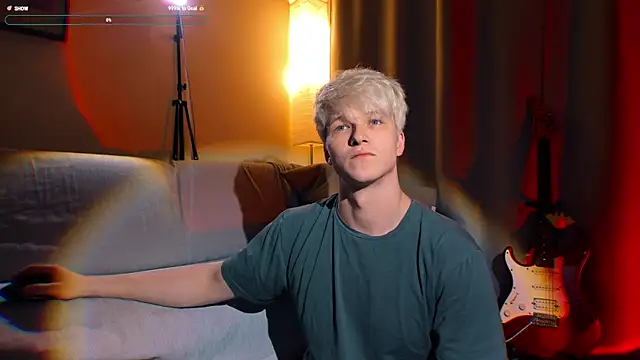 Breston Sweet online show from October 2025 02:48:01 AM