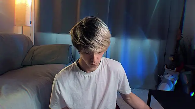Breston Sweet online show from May 2026 03:26:01 AM