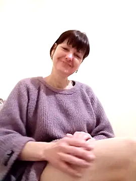 Snapshot of TiAmorre chatting on February 2025 09:58:01 PM TiAmorre online show from February 2025 09:58:01 PM