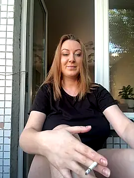 Mira Xo  online show from September 2025 07:01:02 AM