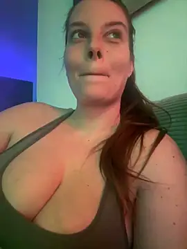 Snapshot of newMichelle chatting on February 2025 07:12:02 AM newMichelle online show from February 2025 07:12:02 AM