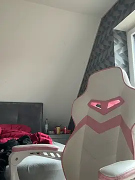 newMichelle online show from March 2026 07:02:01 AM