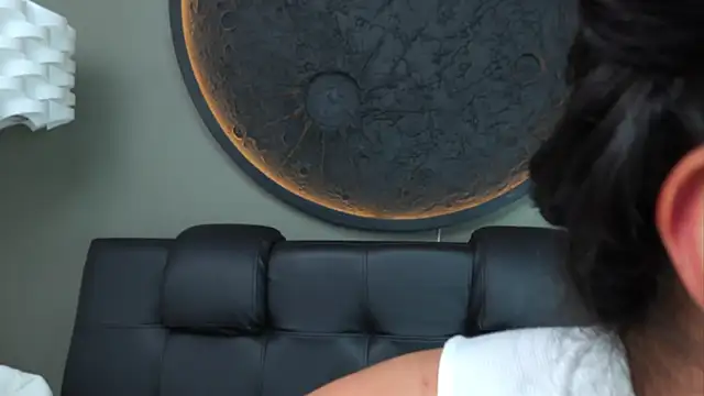 miss sharlotte18 online show from October 2025 06:20:01 PM