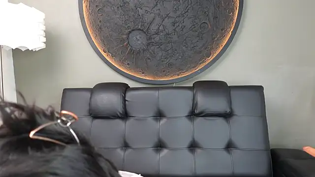 miss vaiolette online show from March 2026 11:10:01 AM