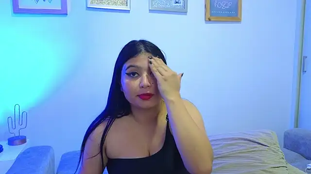 Snapshot of annylouis chatting on December 2025 07:23:02 PM annylouis online show from December 2025 07:23:02 PM