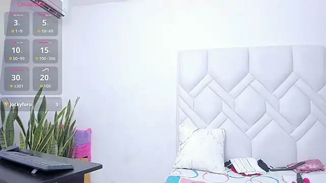 Mature Hard online show from November 2025 09:02:01 PM