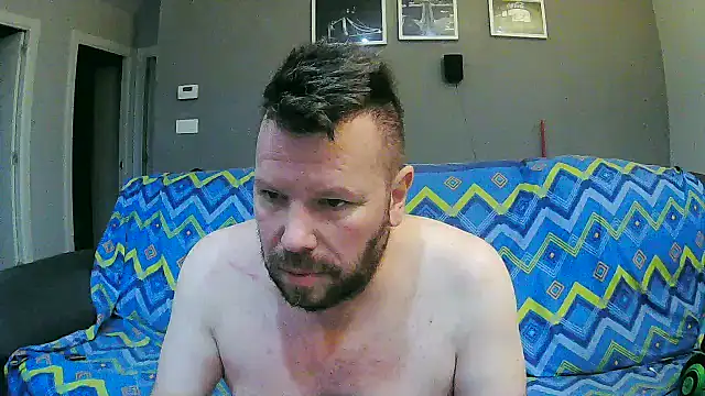 Snapshot of txan9876 chatting on September 2025 10:32:02 PM txan9876 online show from September 2025 10:32:02 PM