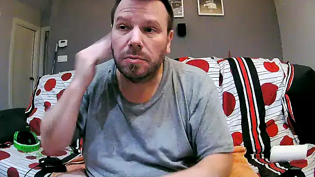 Snapshot of txan9876 chatting on November 2025 01:06:01 AM txan9876 online show from November 2025 01:06:01 AM