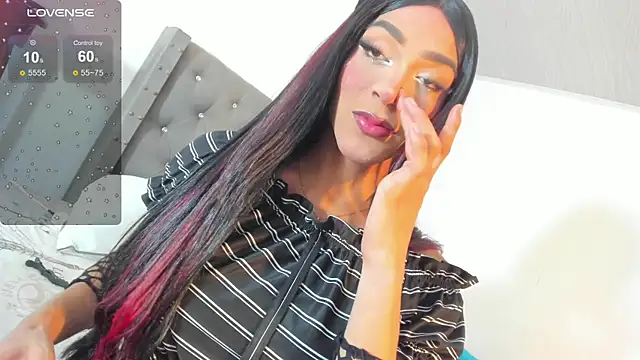 Snapshot of Daniela_Coks chatting on March 2025 02:25:01 AM Daniela Coks online show from March 2025 02:25:01 AM