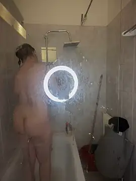 callmelouve online show from January 2025 10:40:01 AM