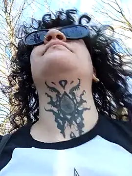 callmelouve online show from March 2026 03:16:01 PM