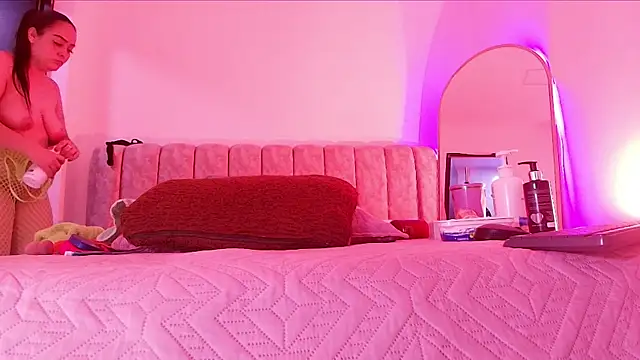  linda milk  online show from April 2026 03:10:02 AM