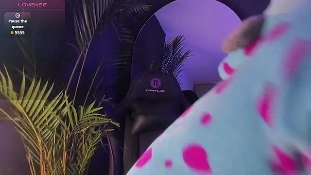 Snapshot of Lucas_eevans chatting on October 2025 12:59:01 PM Lucas eevans online show from October 2025 12:59:01 PM