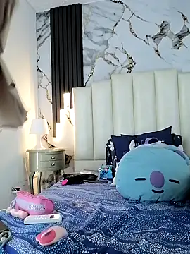 Snapshot of mollieblue69 chatting on November 2025 01:32:02 PM mollieblue69 online show from November 2025 01:32:02 PM