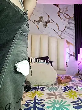 Snapshot of mollieblue69 chatting on December 2025 01:31:02 PM mollieblue69 online show from December 2025 01:31:02 PM