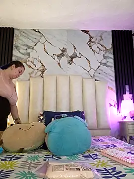 Snapshot of mollieblue69 chatting on December 2025 12:58:02 PM mollieblue69 online show from December 2025 12:58:02 PM