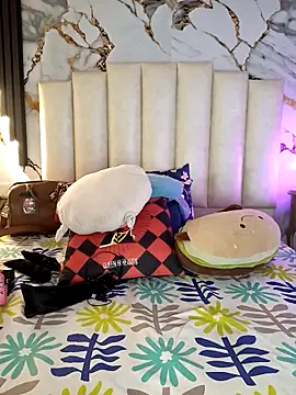 mollieblue69 online show from April 2026 12:49:01 PM