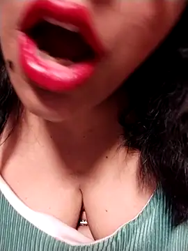 Snapshot of tharu_sweet chatting on February 2026 03:06:01 PM tharu sweet online show from February 2026 03:06:01 PM